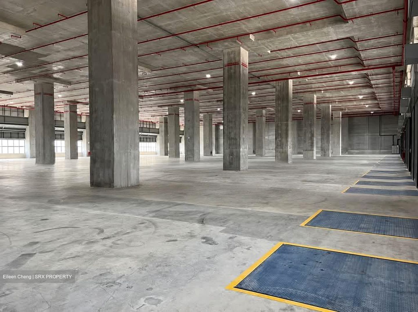 Nanyang Drive (D22), Warehouse #576611601